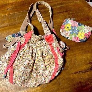 Thirty One bucket purse, and matching zipper pouch in excellent shape